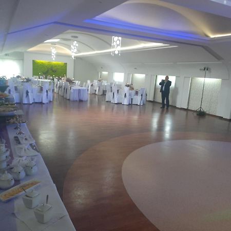 Dwor Wapowce Otel Dış mekan fotoğraf